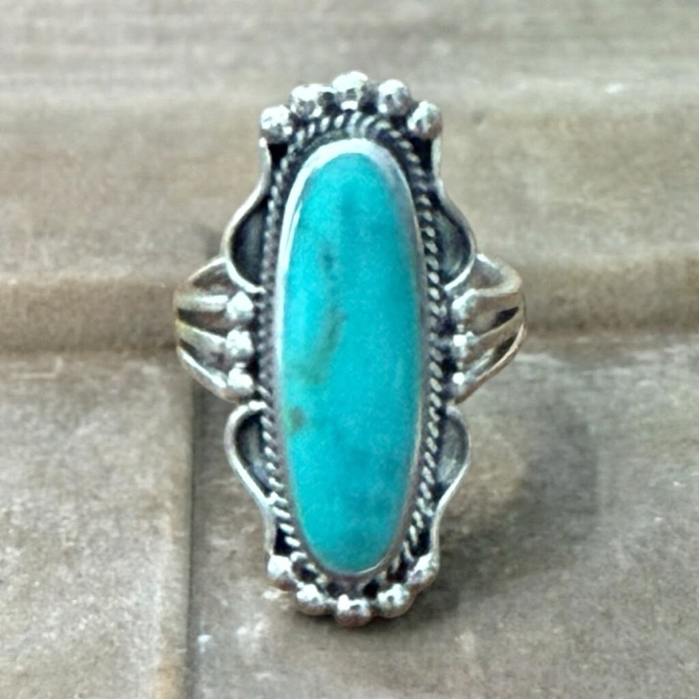 925 Sterling Silver Oval Ring with Turquoise! Sizes 6, 7, 8, 9 NEW!